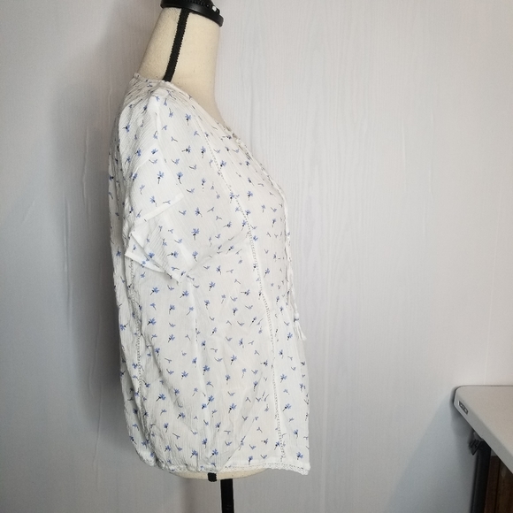 NWT SPRINGFIELD Women's  Boho Style Tie Front Blouse Size 2 - Picture 4 of 9